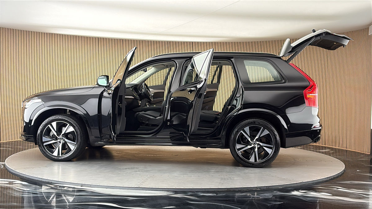 More views of Volvo XC90