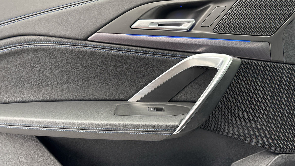 BMW iX1 Image 19