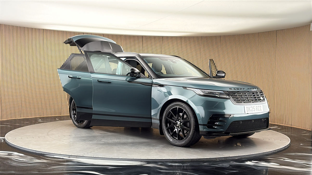 More views of Land Rover Range Rover Velar
