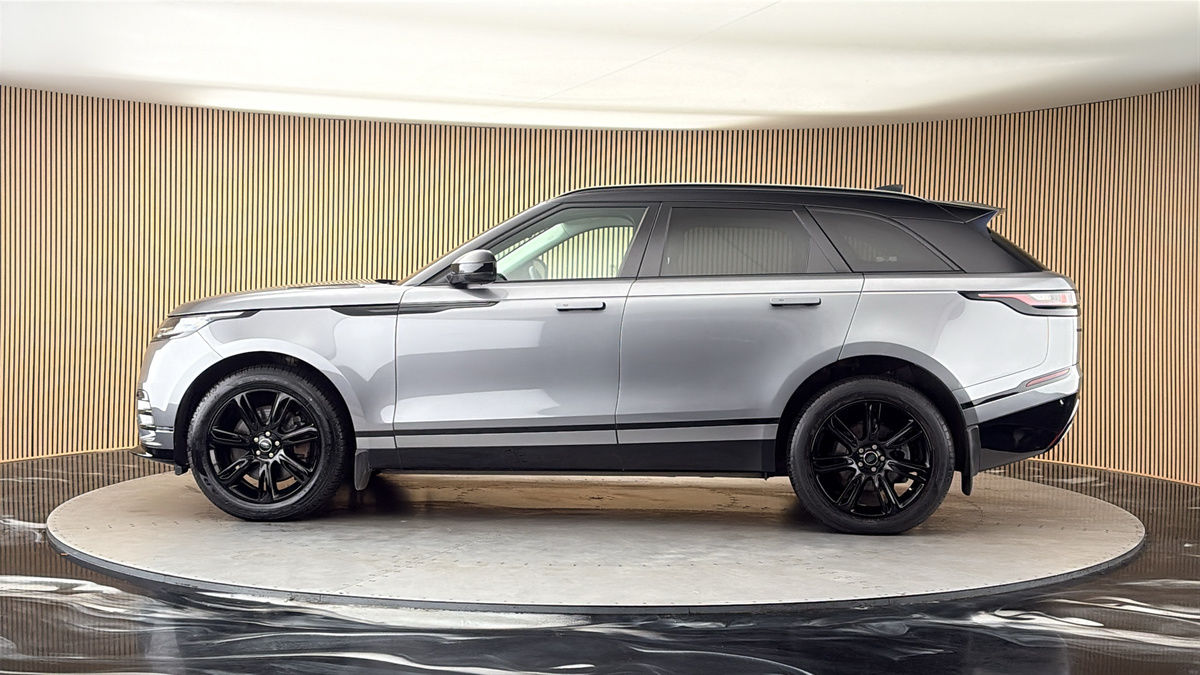 More views of Land Rover Range Rover Velar