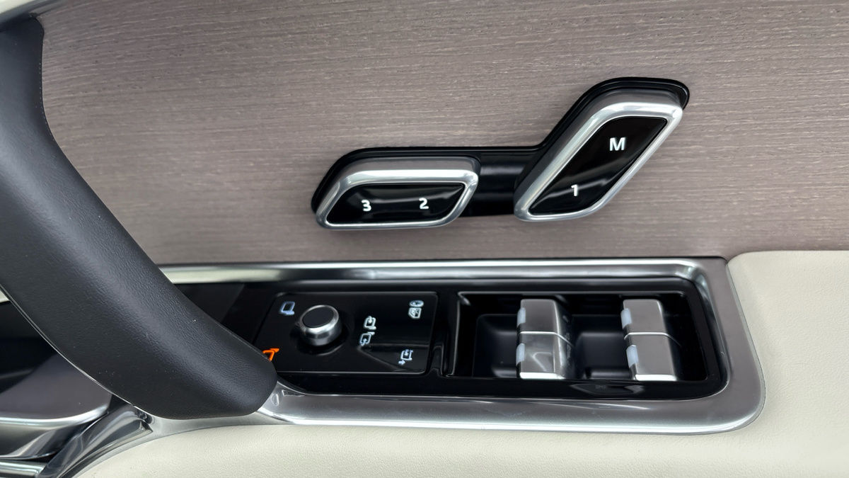 Land Rover Range Rover Image 27