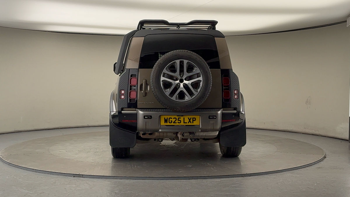 More views of Land Rover Defender 90