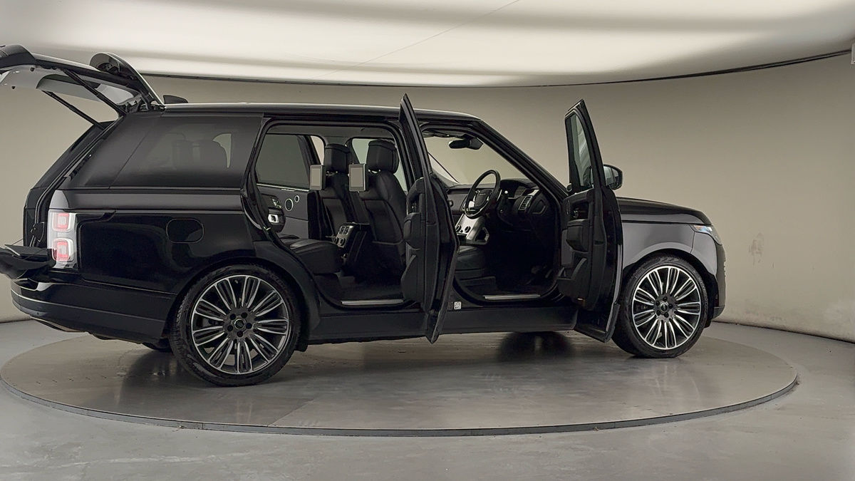 More views of Land Rover Range Rover