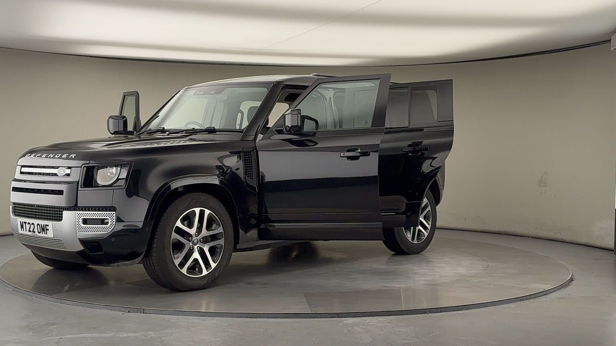 More views of Land Rover Defender 110