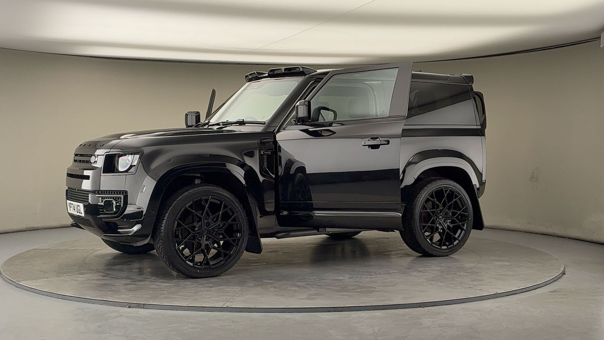 More views of Land Rover Defender 90