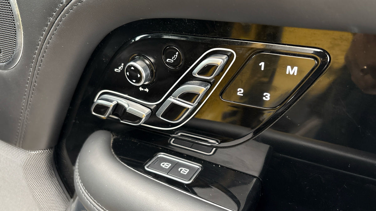 Land Rover Range Rover Image 26