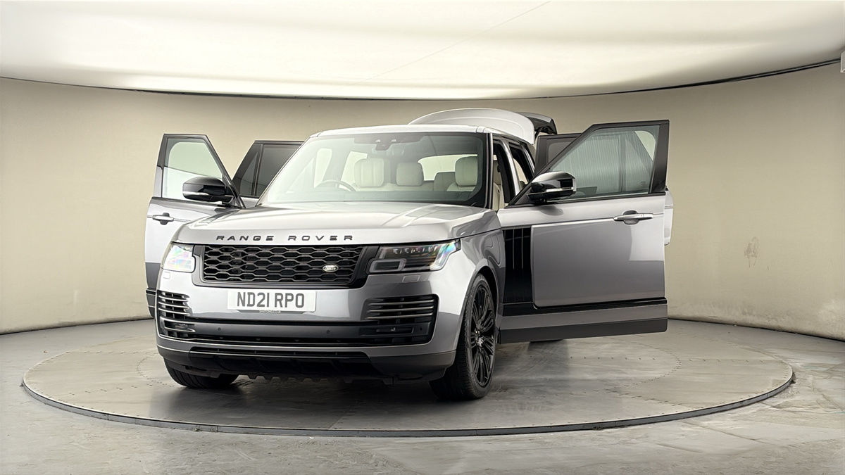 More views of Land Rover Range Rover