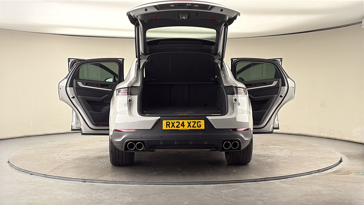 More views of Porsche Cayenne