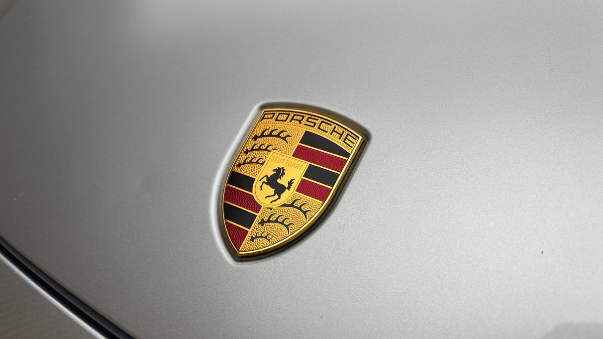 Porsche Cayenne Image 24