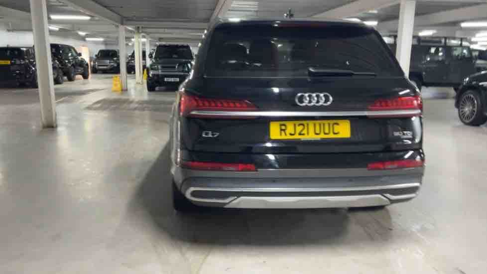More views of Audi Q7