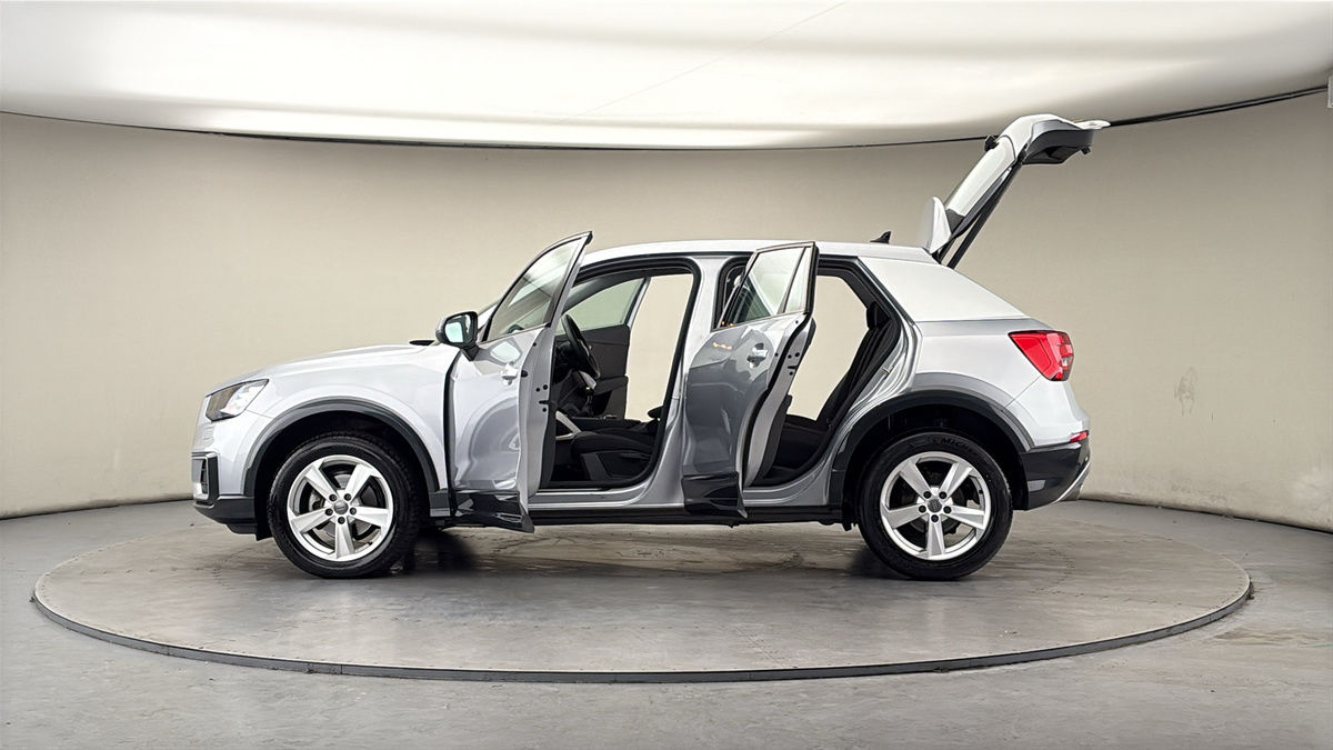 More views of Audi Q2