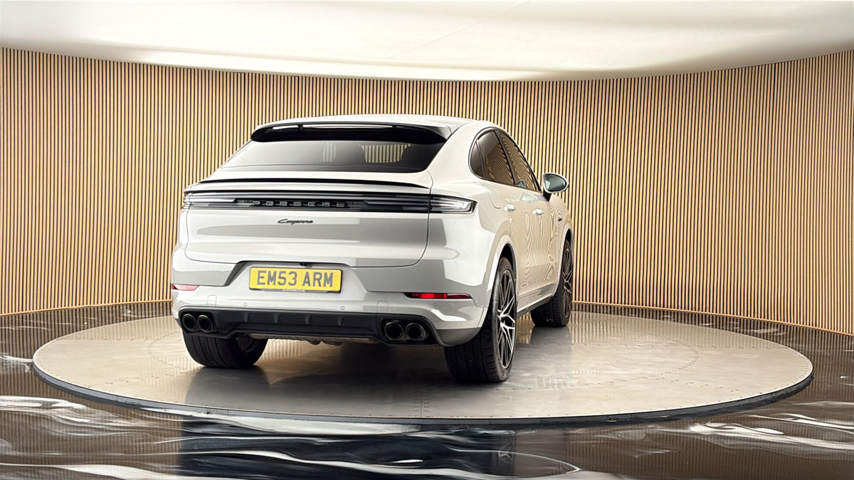 More views of Porsche Cayenne