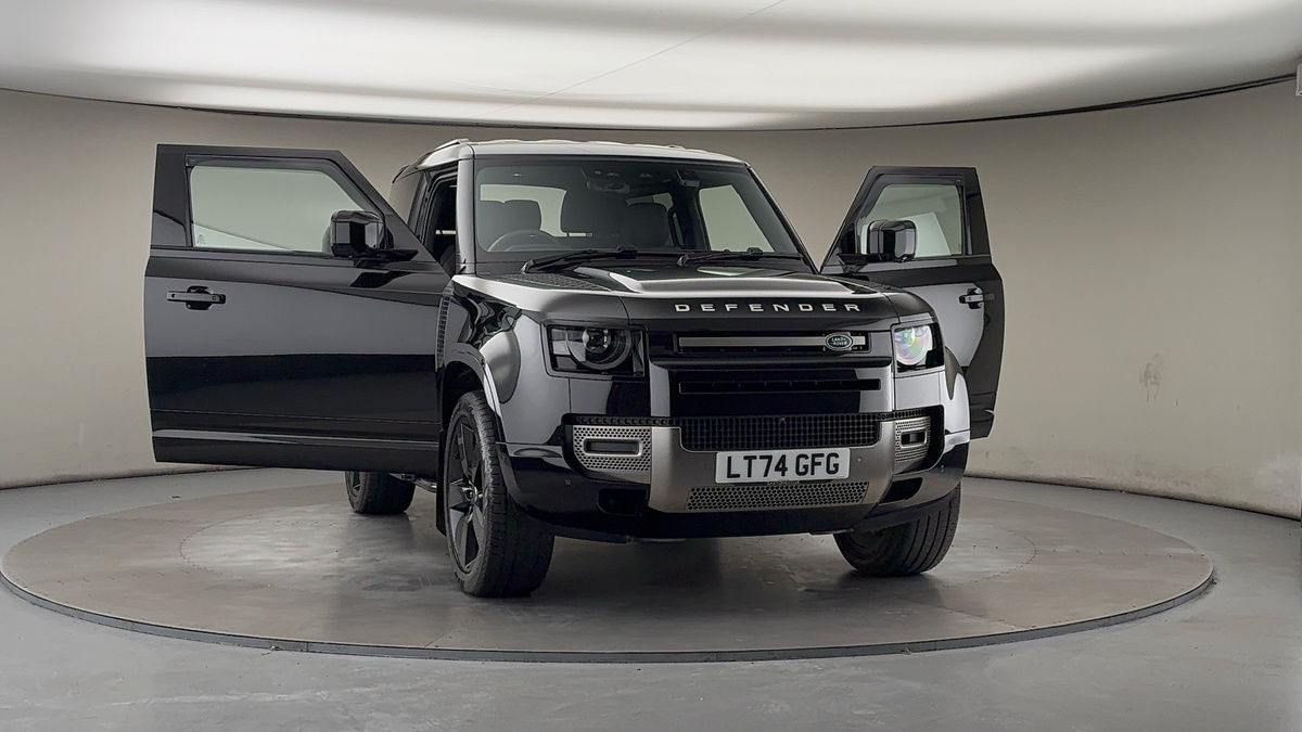 More views of Land Rover Defender 90