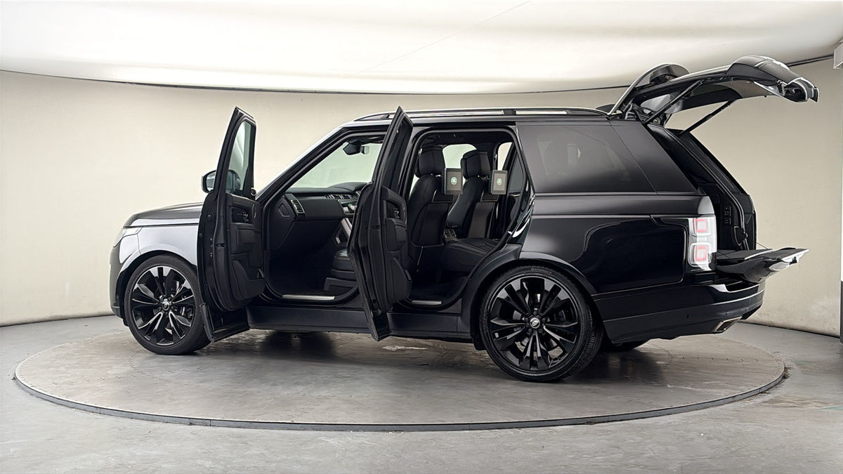 More views of Land Rover Range Rover