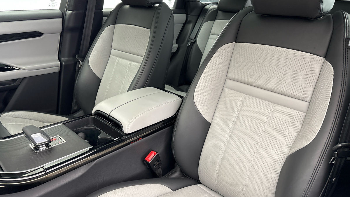Land Rover Range Rover Evoque Image 7