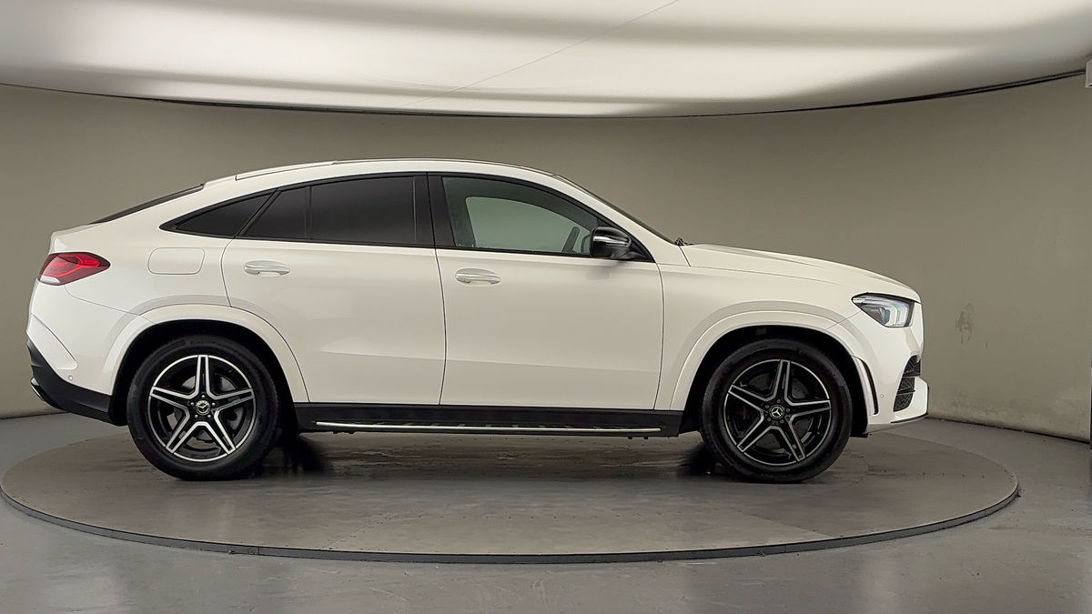 Mercedes-Benz GLE Image 16