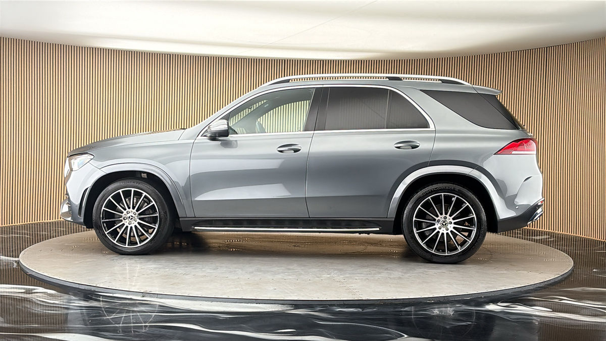 More views of Mercedes-Benz GLE