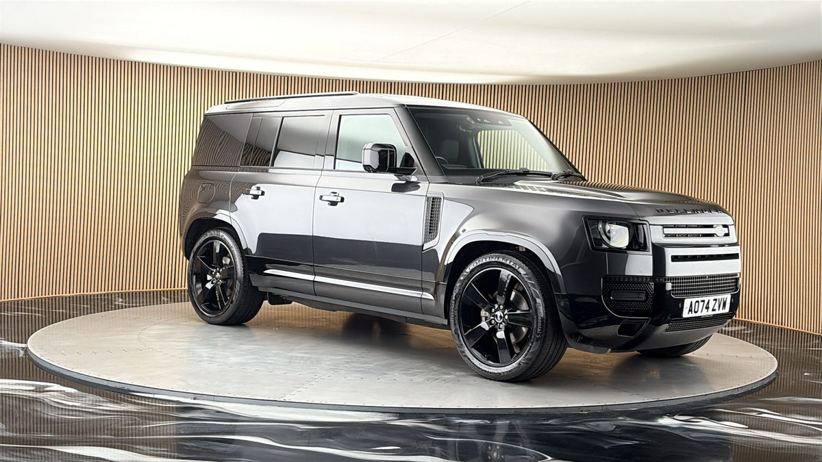 More views of Land Rover Defender 110