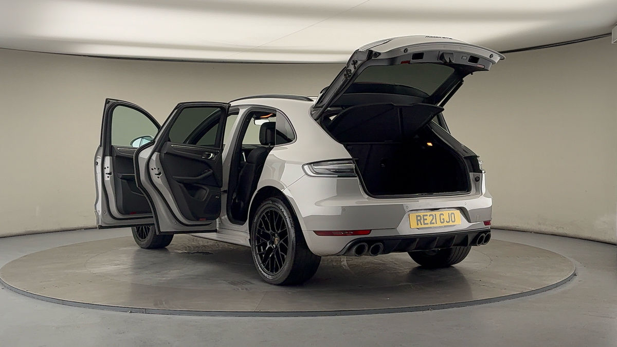 Porsche Macan Image 23