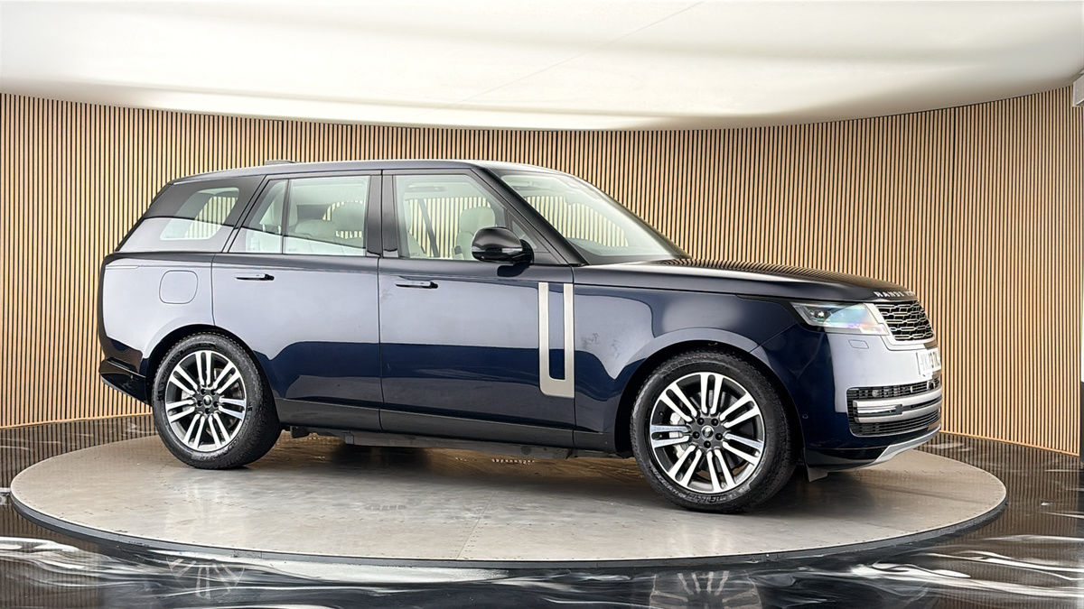 More views of Land Rover Range Rover