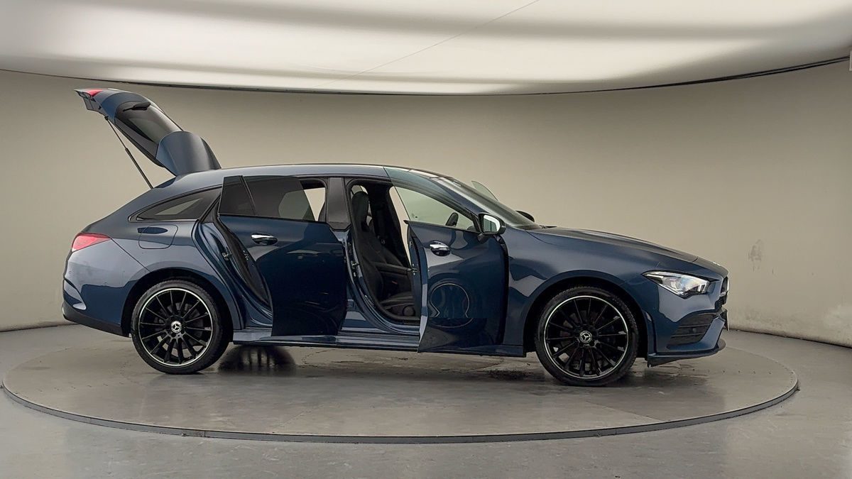 More views of Mercedes-Benz CLA