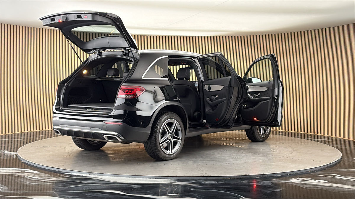 More views of Mercedes-Benz GLC