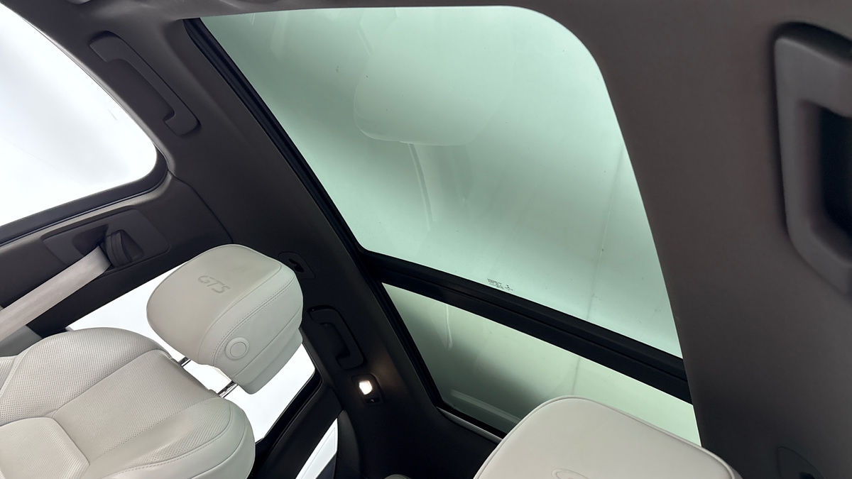 Porsche Macan Image 6