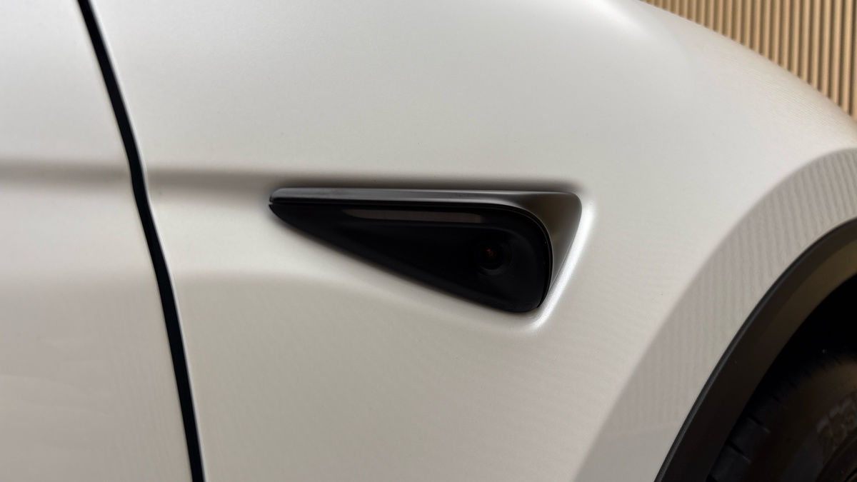 Tesla Model Y Image 36