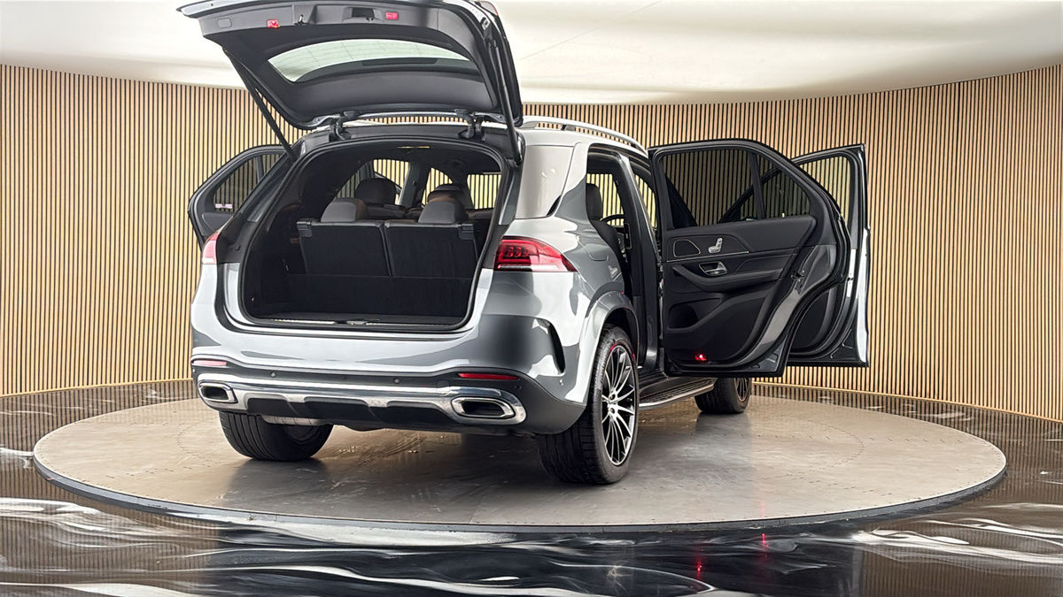 More views of Mercedes-Benz GLE