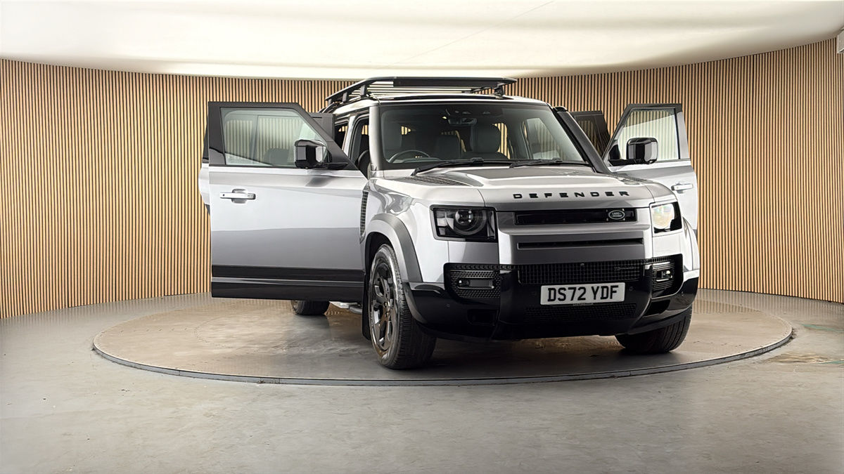 More views of Land Rover Defender 130