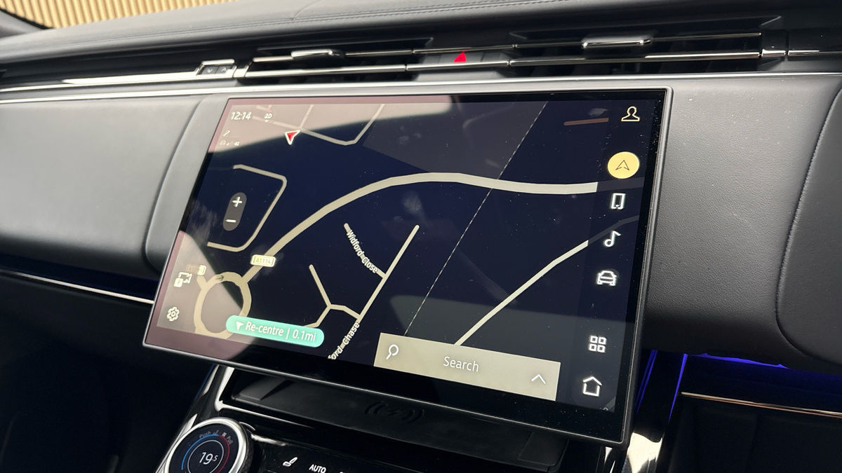 Land Rover Range Rover Sport Image 17