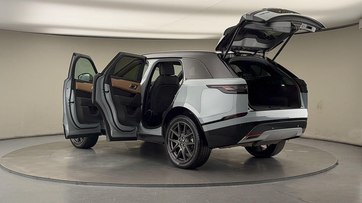 More views of Land Rover Range Rover Velar