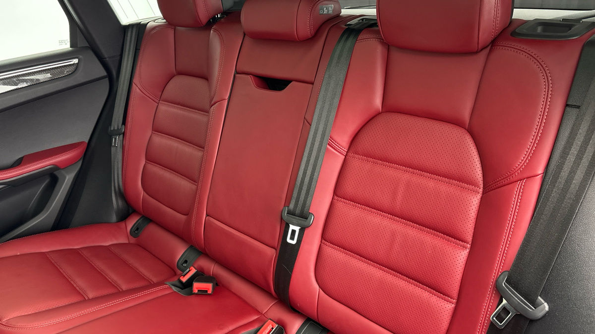 Porsche Macan Image 8