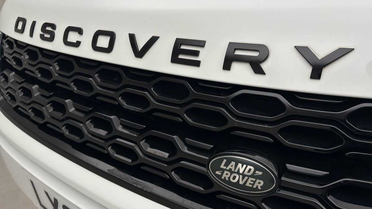 Land Rover Discovery Sport Image 24