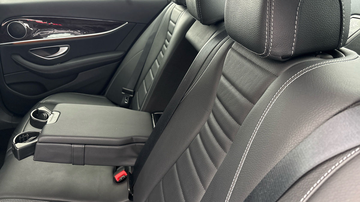 Mercedes-Benz E Class Image 9