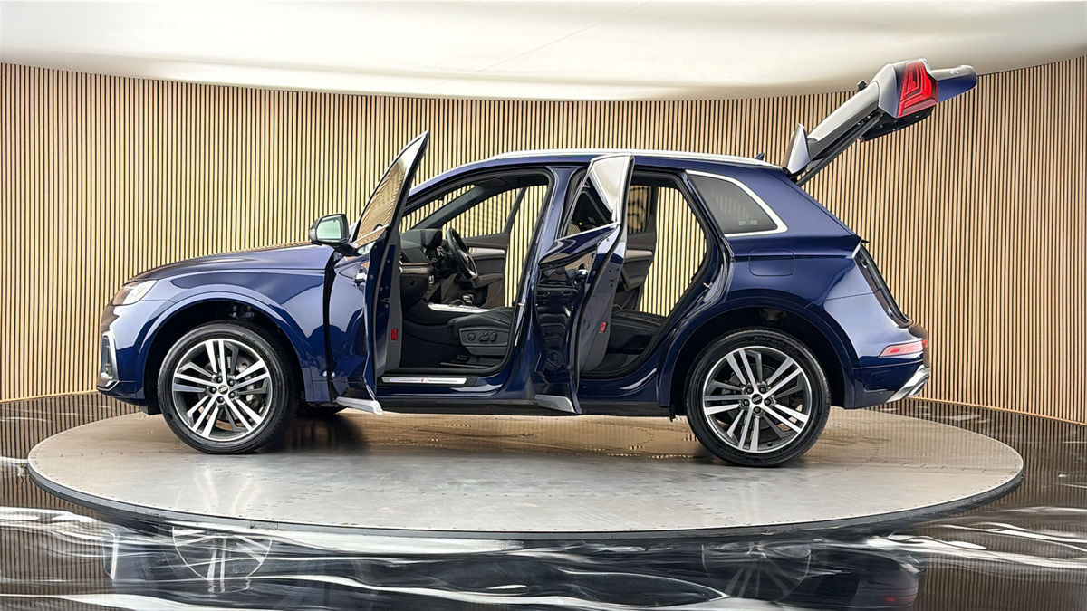 More views of Audi Q5