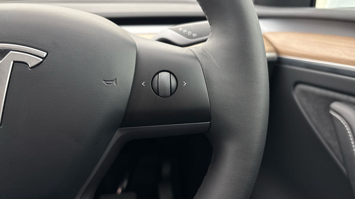 Tesla Model Y Image 14