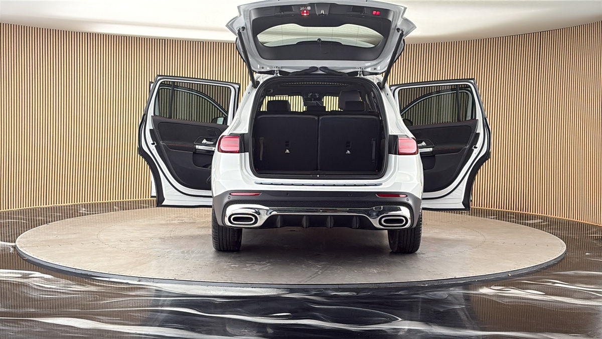 More views of Mercedes-Benz GLB