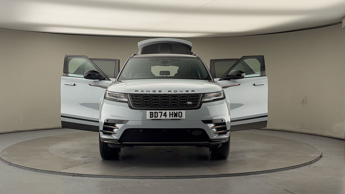 More views of Land Rover Range Rover Velar