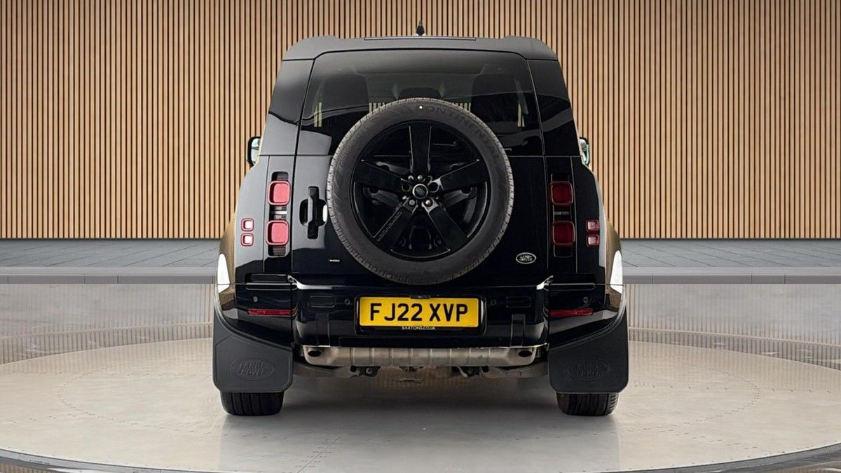 Land Rover Defender 90 Image 4