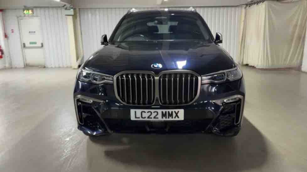 More views of BMW X7