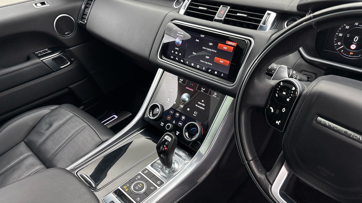 Land Rover Range Rover Sport Image 18