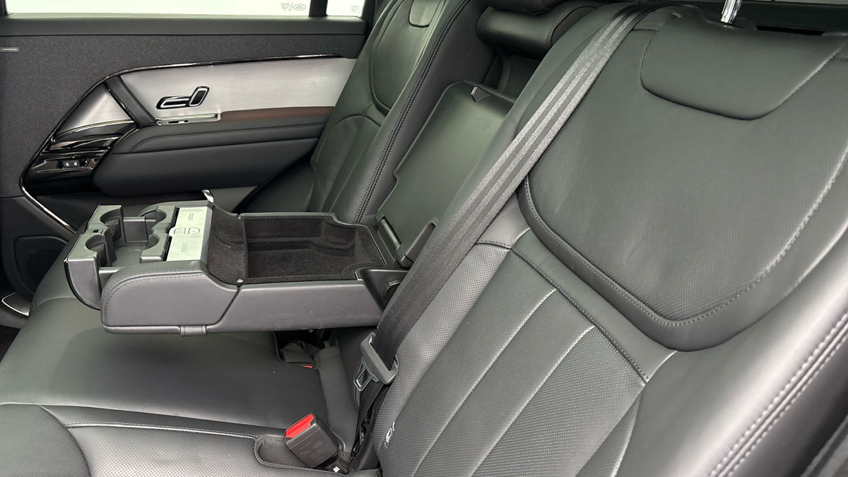 Land Rover Range Rover Sport Image 9