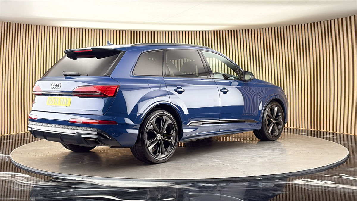 Audi Q7 Image 21