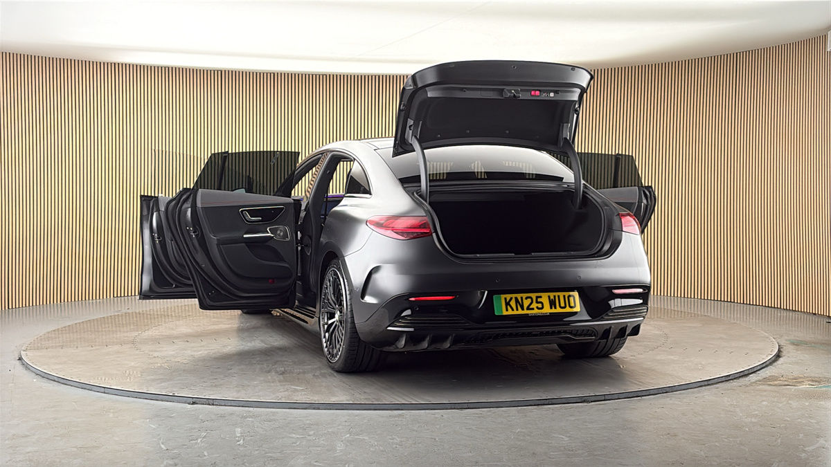 More views of Mercedes-Benz EQE