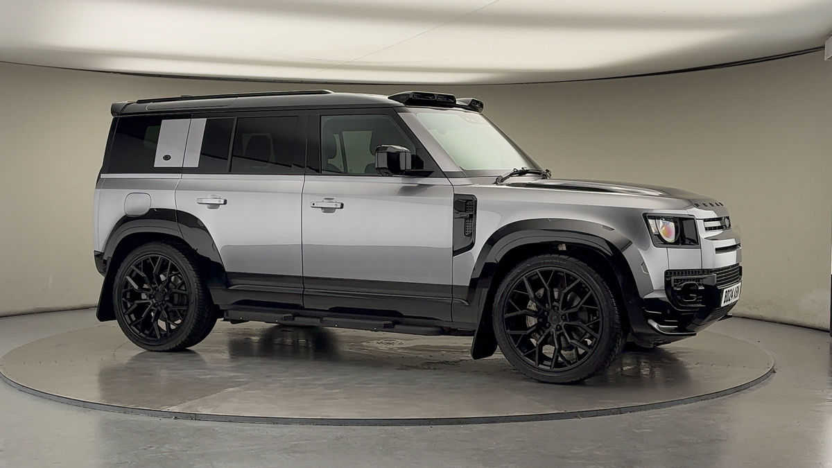 More views of Land Rover Defender 110