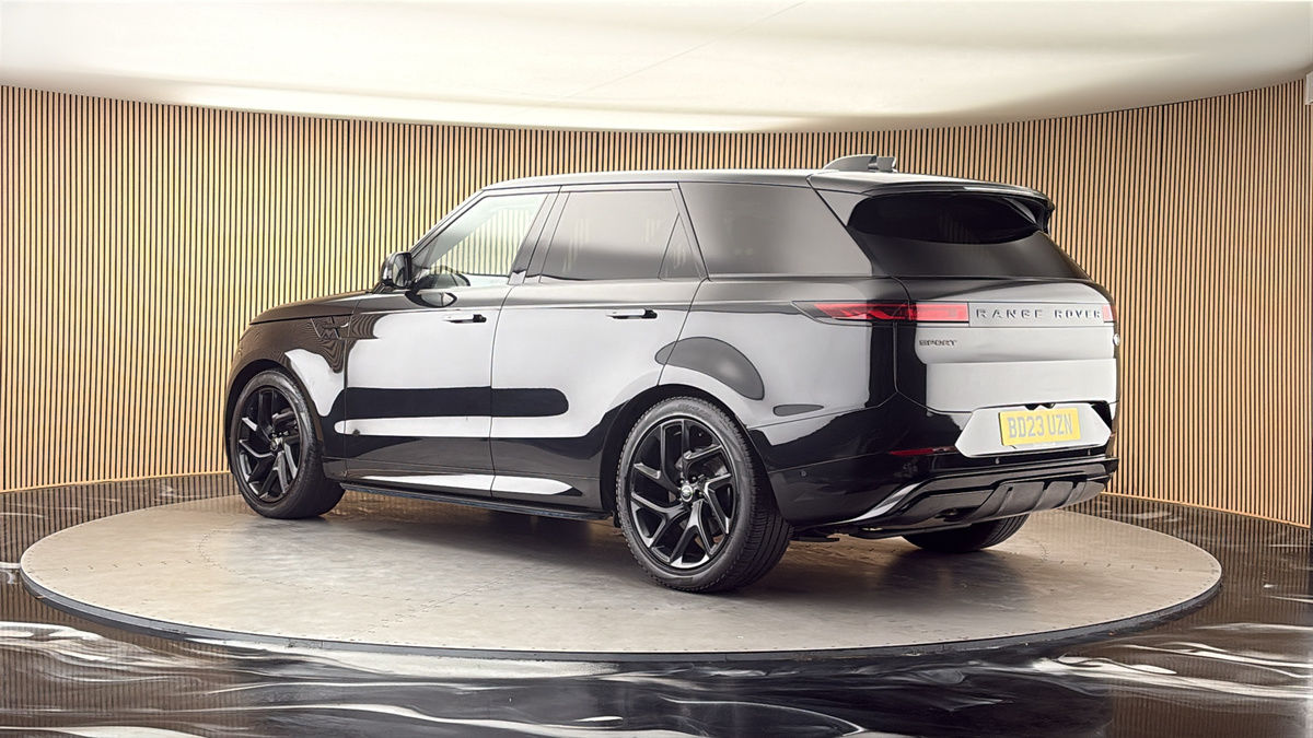 More views of Land Rover Range Rover Sport