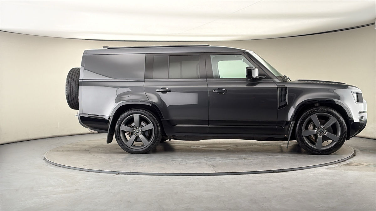 More views of Land Rover Defender 130