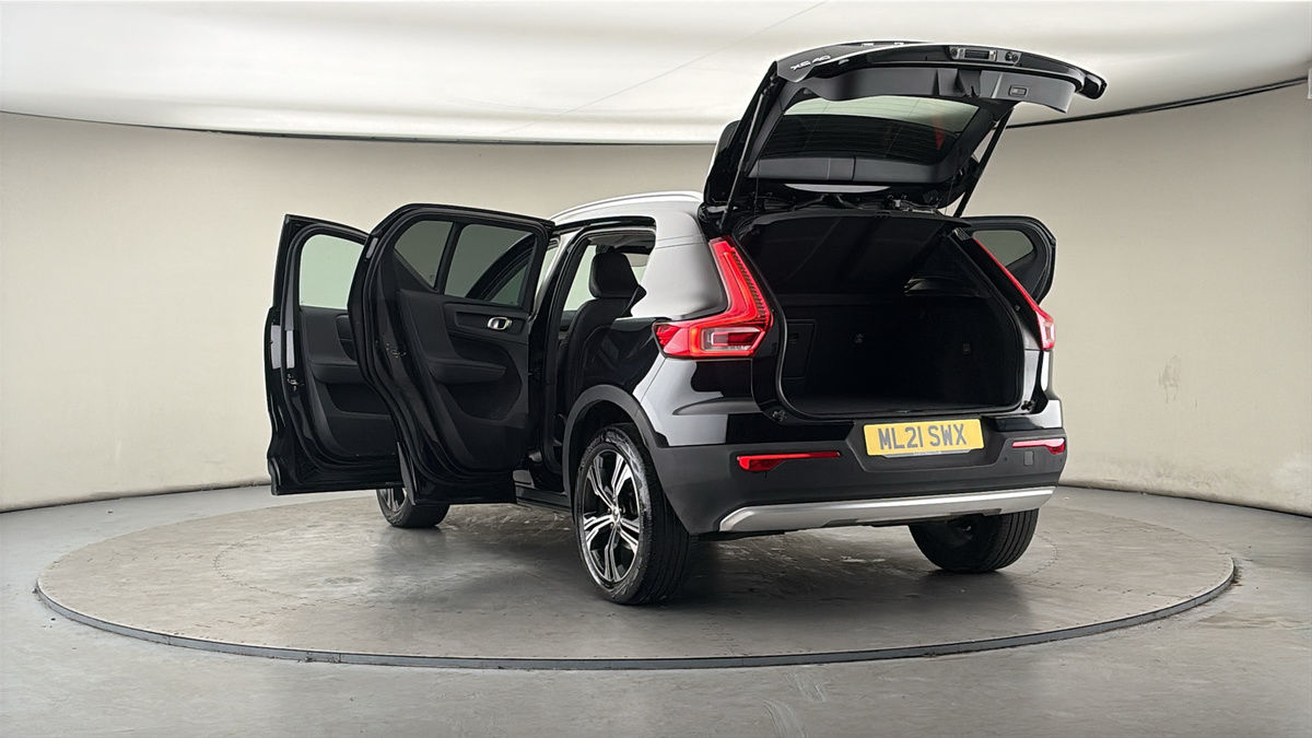 More views of Volvo XC40
