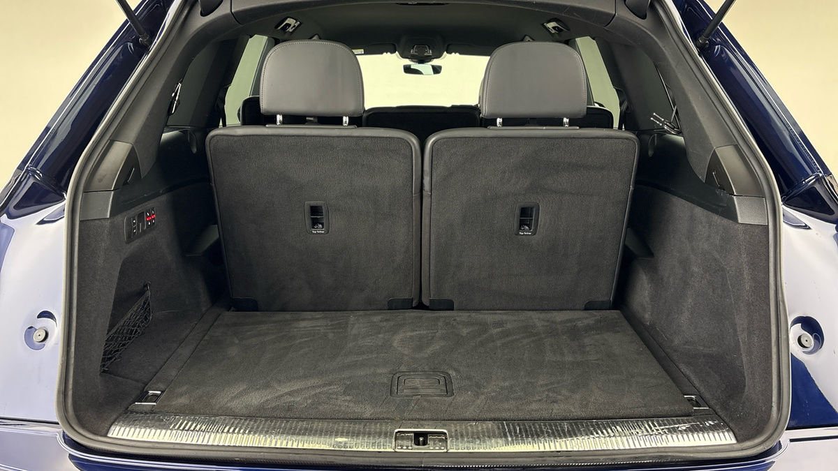 More views of Audi Q7